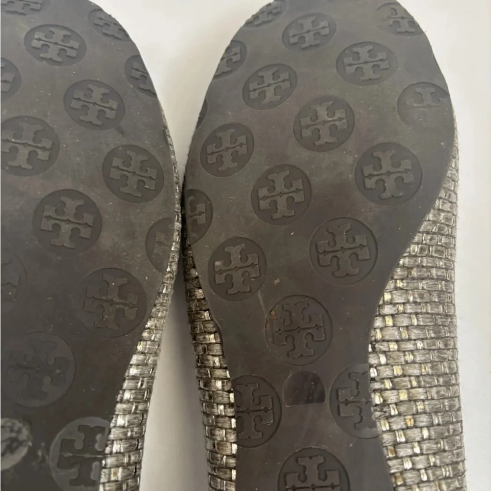Tory Burch flats Shoes size 9.5 Ballet Slip Ons Gray Silver
